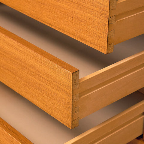 Svensk skänk i teak, ”Körsör”, av Erik Worts för IKEA