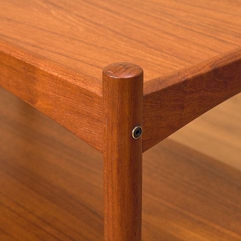 Danskt sidobord i teak