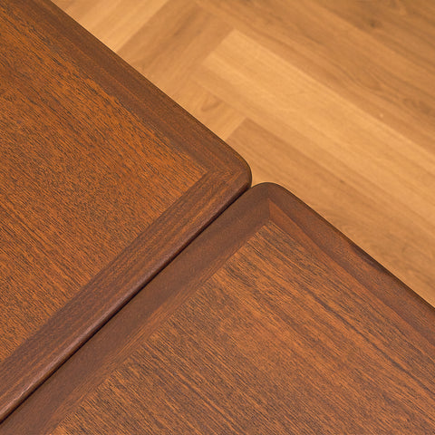 Danskt matbord i teak