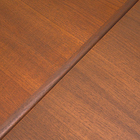 Danskt matbord i teak och valnöt