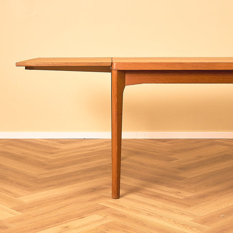 Vejle Stole- og Møbelfabrik Teak Dining Table