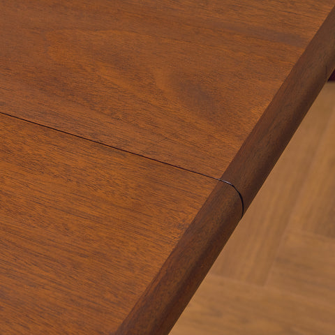 Danish oval dining table in mahogany by Skovby
