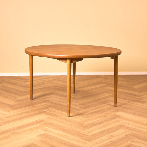Swedish dining table in teak and oak by Peter Hvidt & Orla Mølgaard Nielsen for Bodafors