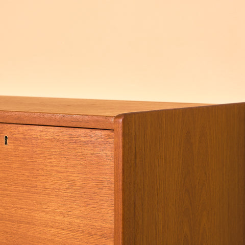 Swedish highboard in teak and oak