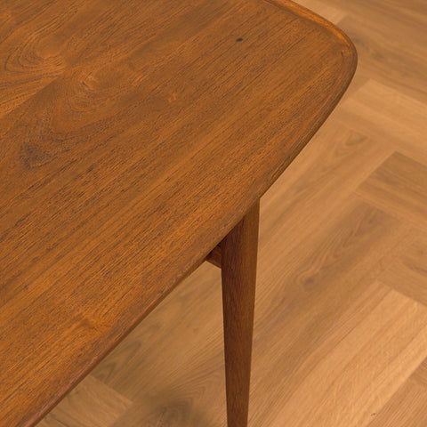 Swedish coffee table in teak and oak by Børge Mogensen for Fredericia möbler