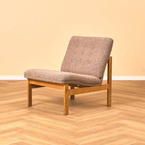 Danish armchairs/lounge chairs in solid oak by Ole Knudsen for France & Son