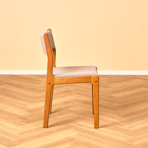 Danish dining chairs in teak by Findahl