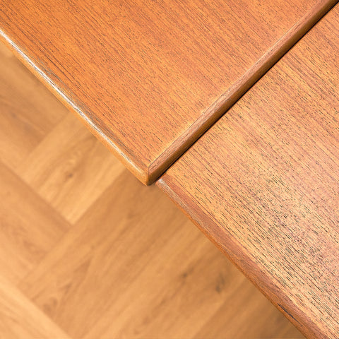 Danish dining table in teak