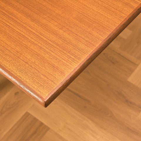 Danish dining table in teak