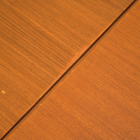 Danish dining table in teak