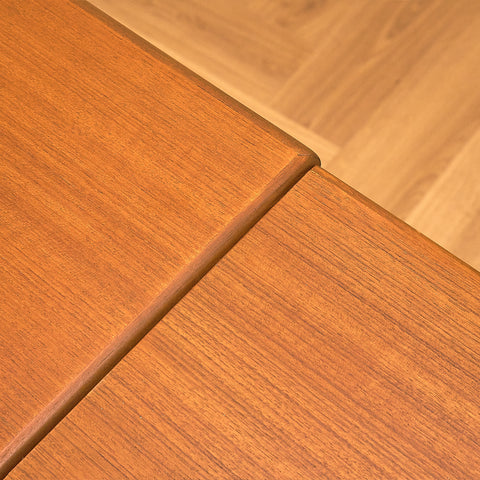 Danish dining table in teak