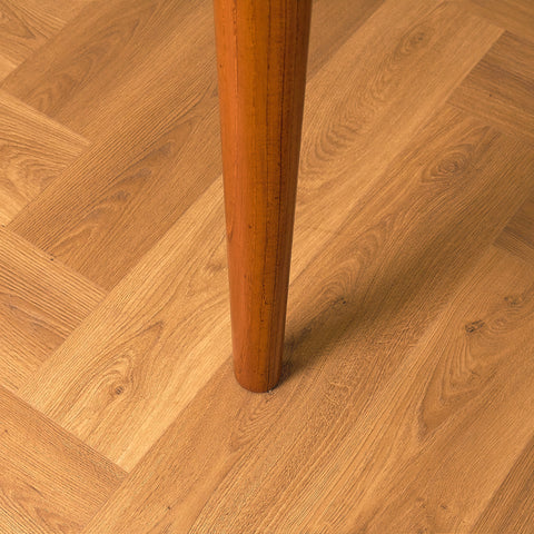Danish dining table in teak
