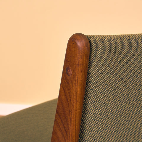 Danish dining chairs in walnut by Erik Buch for Anderstrup Møbelfabrik, model 89