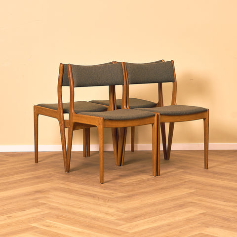 Danish dining chairs in oak by Johannes Andersen for Uldum Mobelfabrk