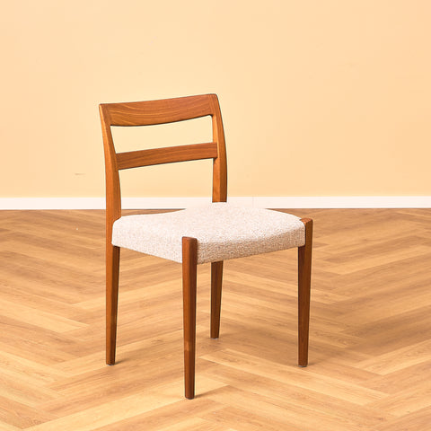 Swedish set of 4 dining chairs "Garmi" by Nilson Jonsson for Troeds