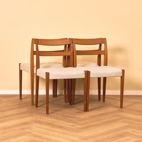 Swedish set of 4 dining chairs "Garmi" by Nilson Jonsson for Troeds
