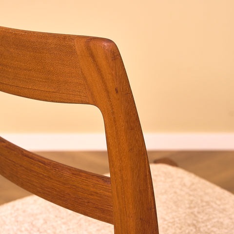 Swedish set of 4 dining chairs "Garmi" by Nilson Jonsson for Troeds