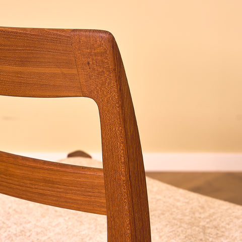 Swedish set of 4 dining chairs "Garmi" by Nilson Jonsson for Troeds