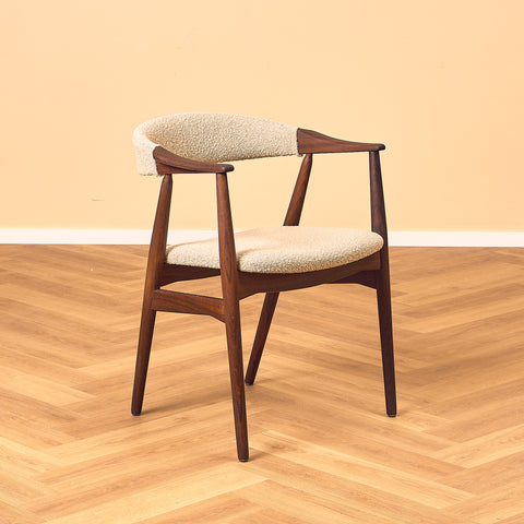 Danish dining armchairs in walnut 'model 213' by Thomas Harlev for Farstrup