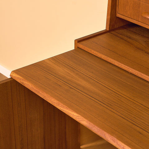 Swedish bookshelf in teak by AB Hovmantorps Möbelfabrik
