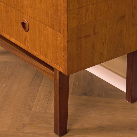 Swedish bookshelf in teak by AB Hovmantorps Möbelfabrik
