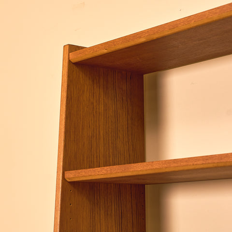 Swedish bookshelf in teak by AB Hovmantorps Möbelfabrik