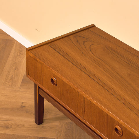 Swedish side table / TV-bench in teak by AB Hovmantorps Möbelfabrik