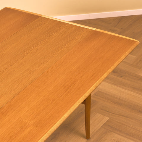 Swedish extandable coffee table in teak & beech by AB Örnen Möbelfabriken
