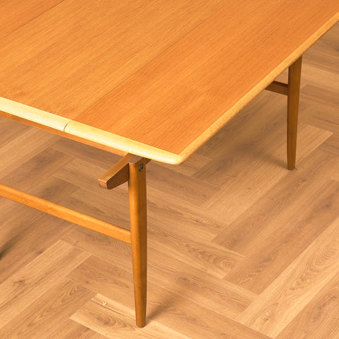 Swedish extandable coffee table in teak & beech by AB Örnen Möbelfabriken