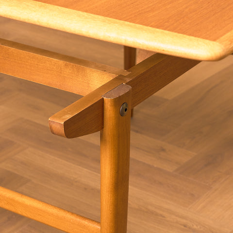 Swedish extandable coffee table in teak & beech by AB Örnen Möbelfabriken