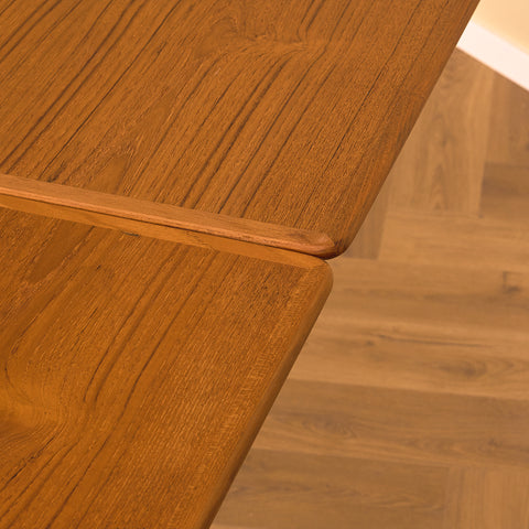 Danish dining table in teak