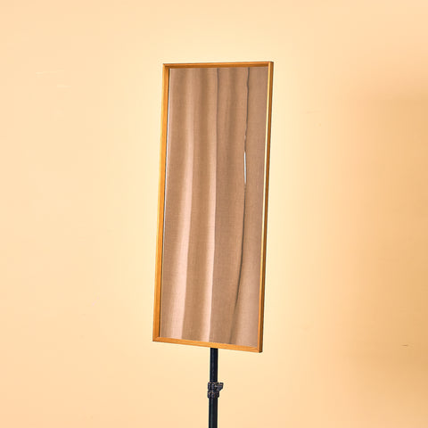Svensk spegel i teak