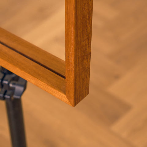 Mellansekelsk spegel i teak