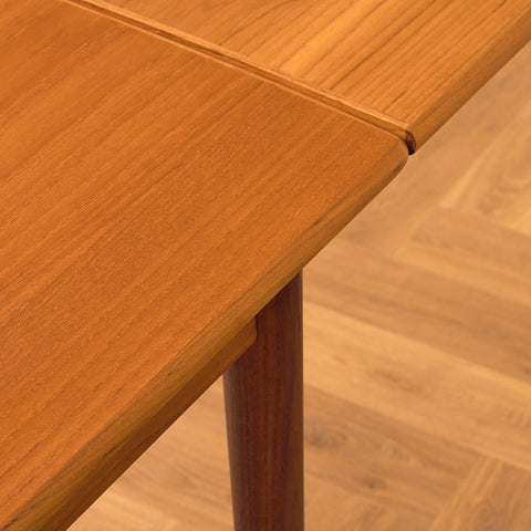 Danish dining table in teak