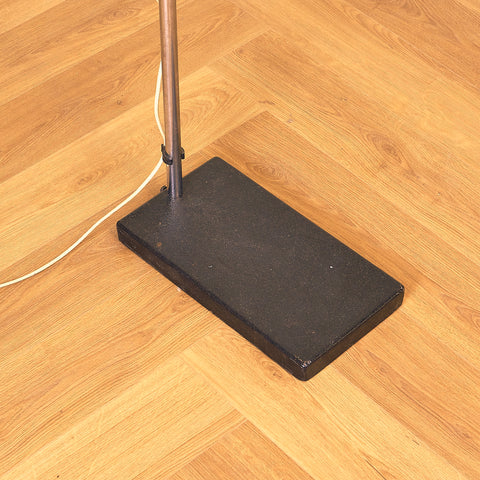Dansk golvlampa i krom från TS Belysning ApS