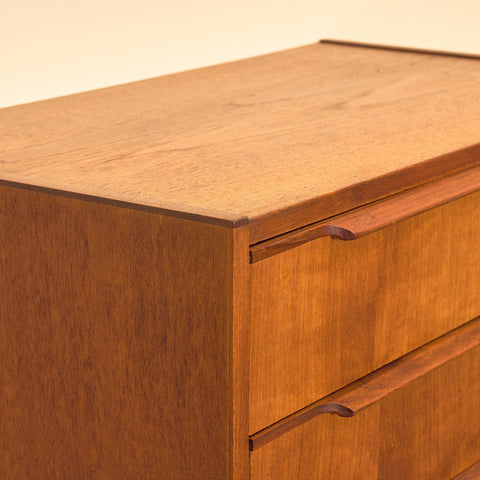 Danish chest of drawers in teak