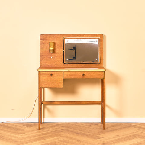 Swedish dressing table / writing desk in teak by AB Nybrofabriken, Fröseke