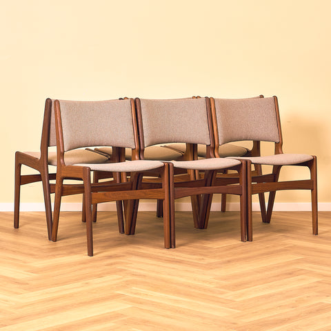 Danish dining chairs in walnut by Erik Buch for Anderstrup Møbelfabrik, model 89