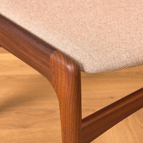 Danish dining chairs in walnut by Erik Buch for Anderstrup Møbelfabrik, model 89