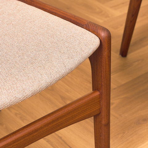Danish dining chairs in walnut by Erik Buch for Anderstrup Møbelfabrik, model 89