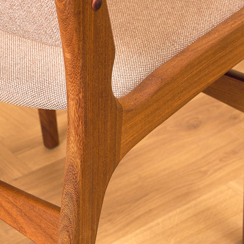 Danish dining chairs in walnut by Erik Buch for Anderstrup Møbelfabrik, model 89