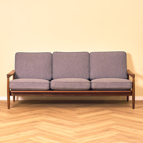 Svensk soffa "Kolding" av Erik Wörtz för IKEA