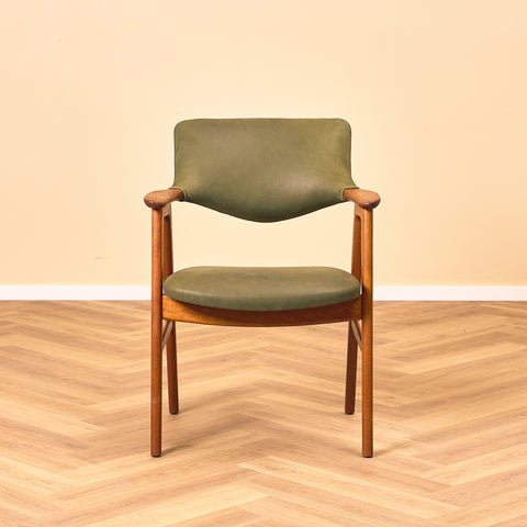 Danish dining armchairs in teak by Erik Kirkegaard for Høng Stolefabrik