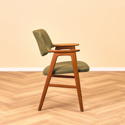 Danish dining armchairs in teak by Erik Kirkegaard for Høng Stolefabrik