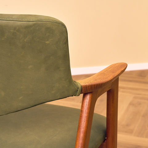 Danish dining armchairs in teak by Erik Kirkegaard for Høng Stolefabrik