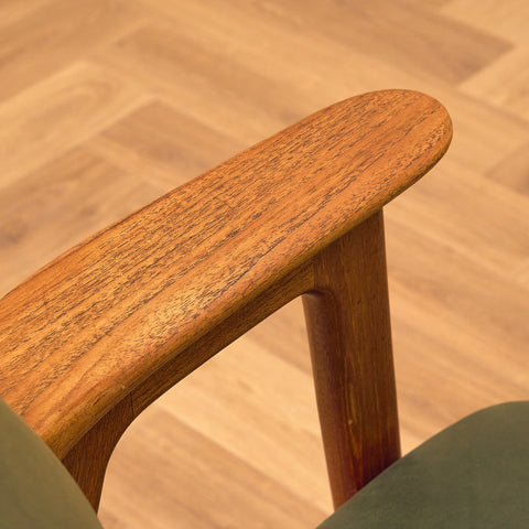 Danish dining armchairs in teak by Erik Kirkegaard for Høng Stolefabrik