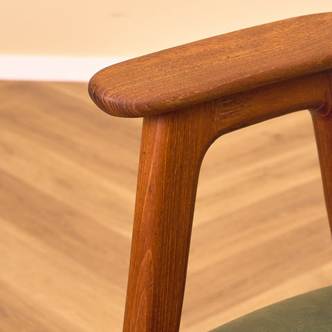 Danish dining armchairs in teak by Erik Kirkegaard for Høng Stolefabrik