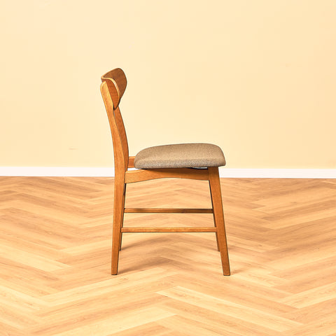 Danish set of 6 dining chairs in teak and oak
