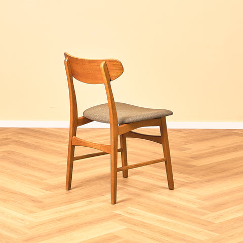 Danish set of 6 dining chairs in teak and oak