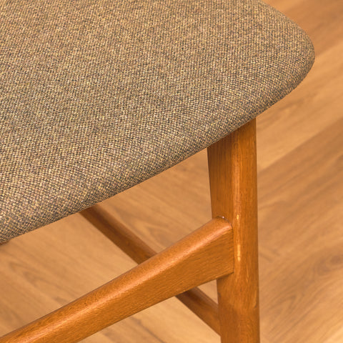 Danish set of 6 dining chairs in teak and oak